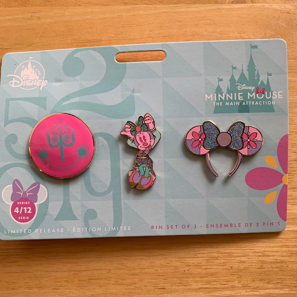 COPY - Minnie Mouse Main Attraction Small World p…